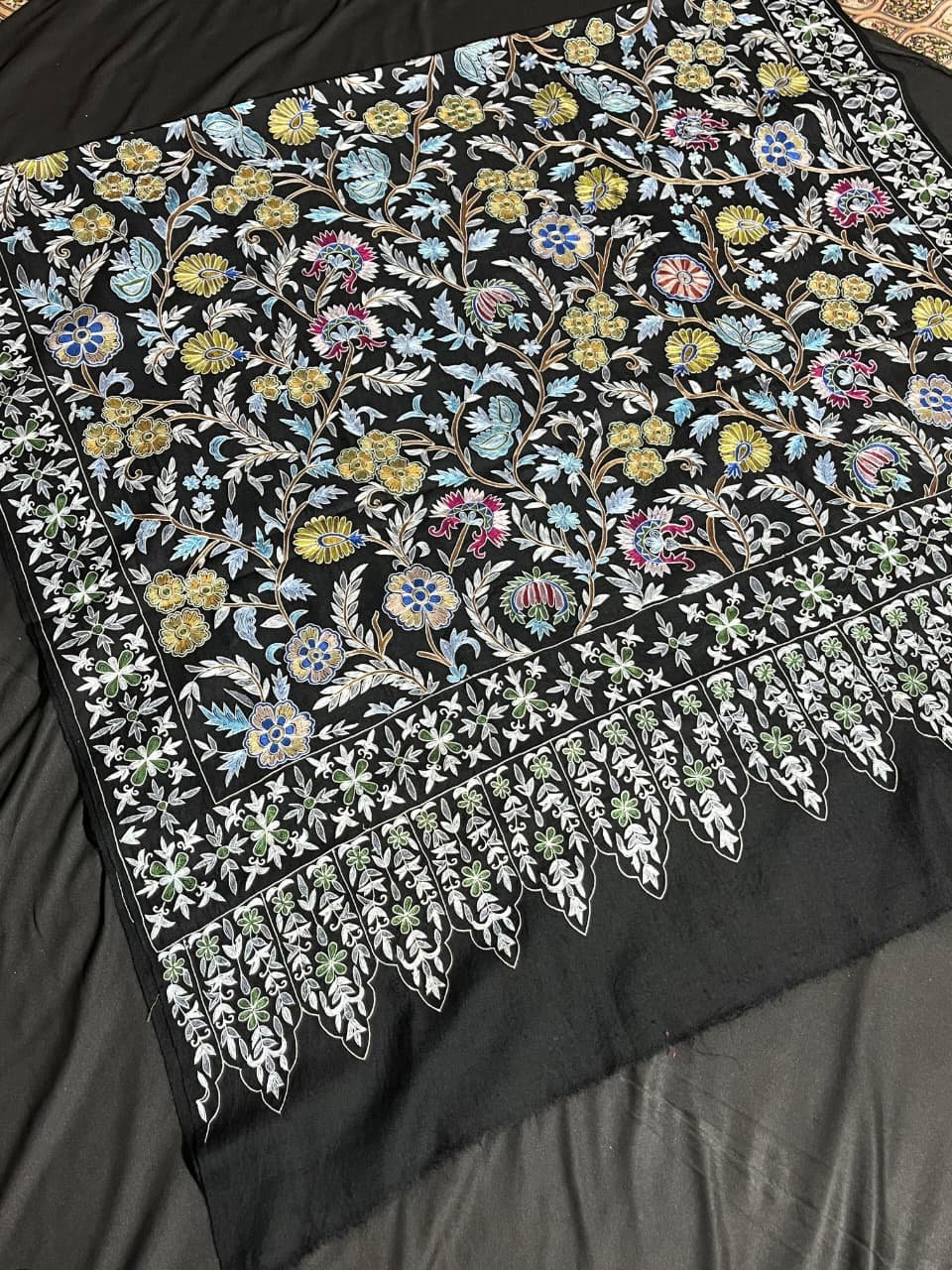 KB SHAWLS whatsapp image 2026 05 19 at 4.44.31 pm (1)