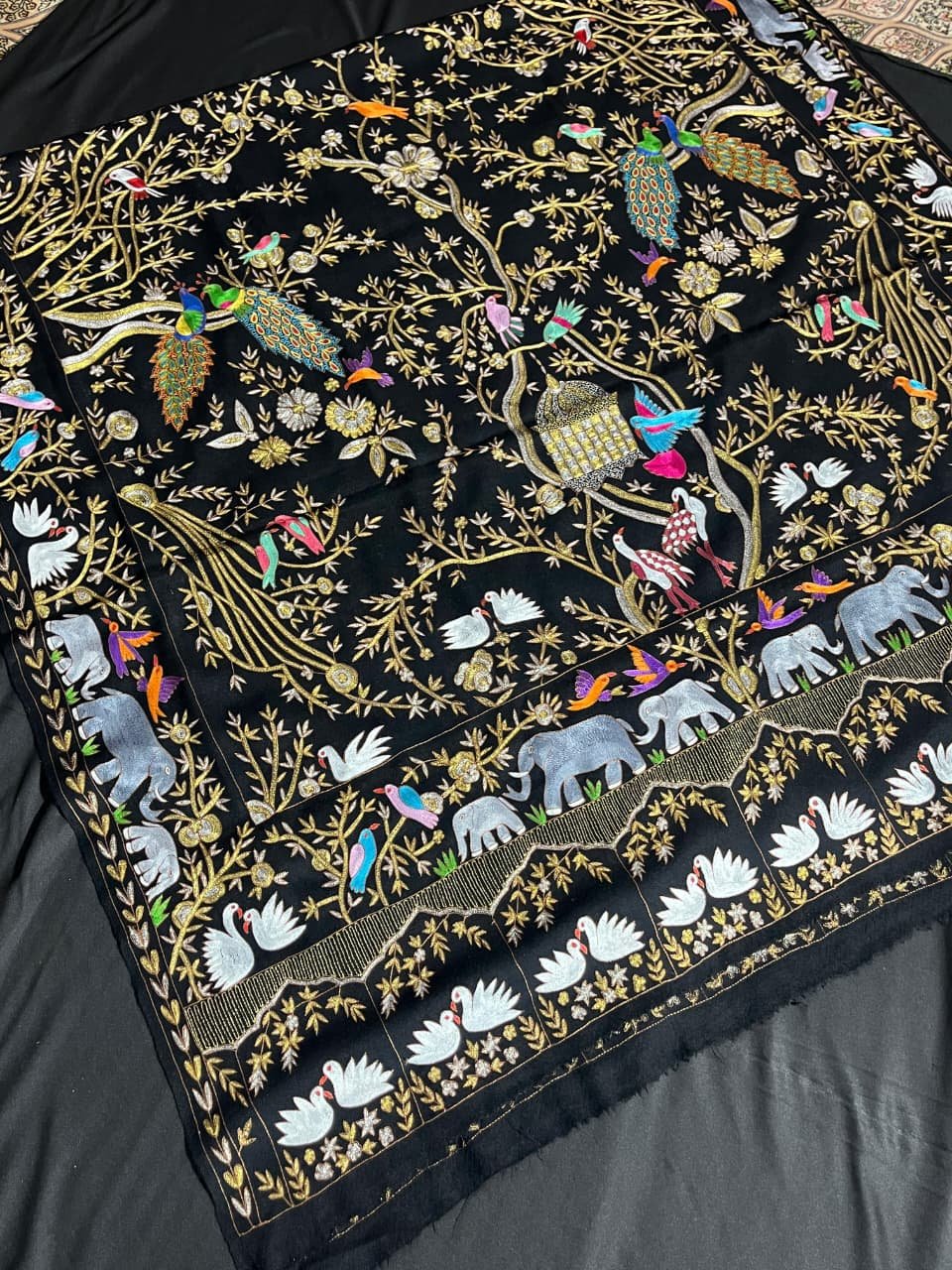 KB SHAWLS whatsapp image 2026 05 19 at 4.44.34 pm (2)